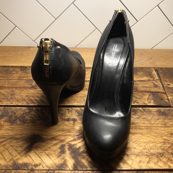 Call It Spring Black Heel - Picture 2 of 5